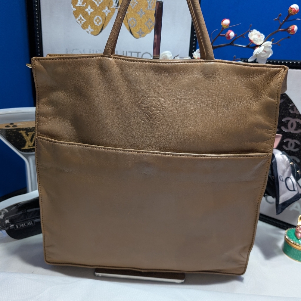 Loewe Anagram Tan Leather Tote Bag - Picture 2 of 16
